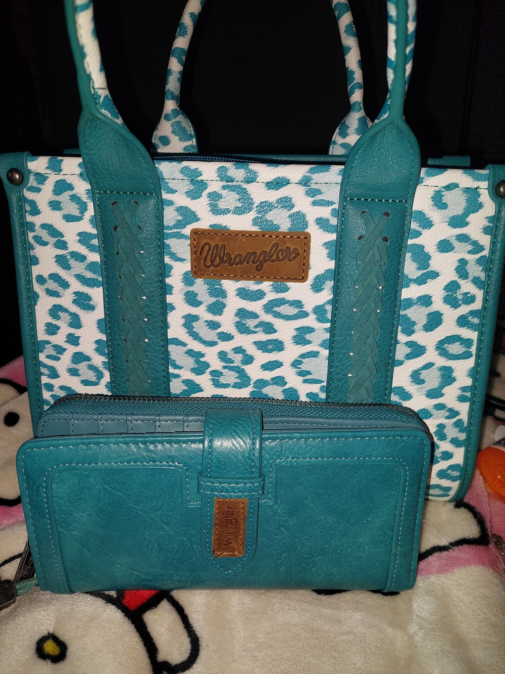Wrangler Teal Leopard Print Tote with Teal Wallet Set
